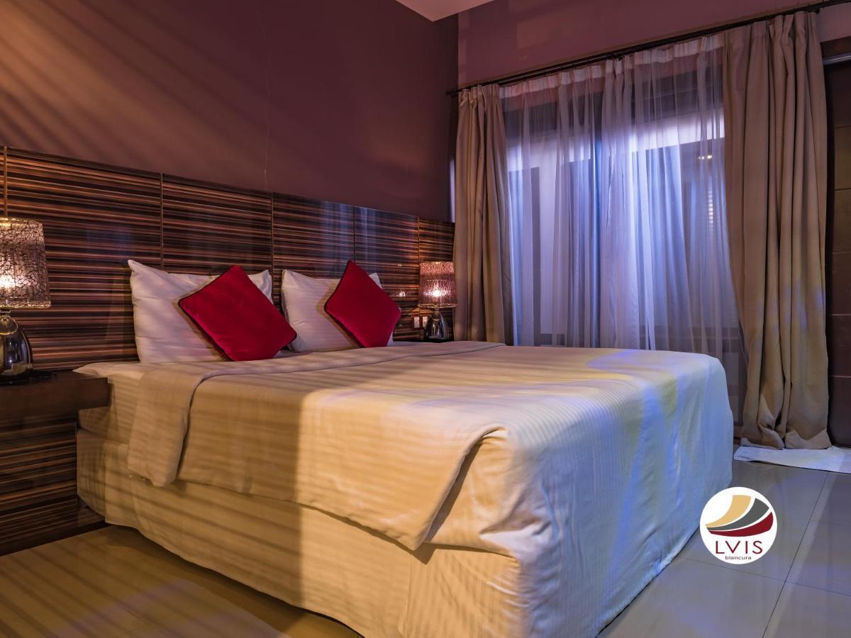 Lvis Blancura Hotel Дхаравандху Екстериор снимка